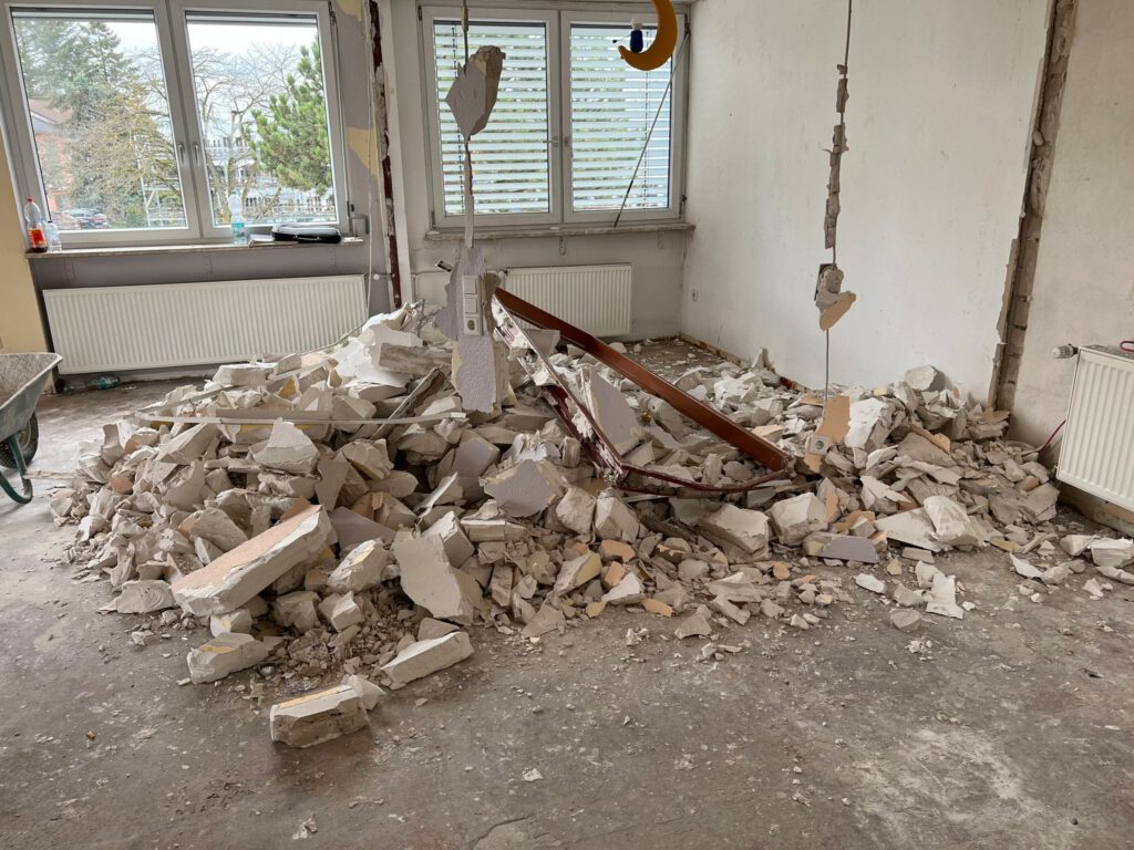 Entkernung in Baiersdorf